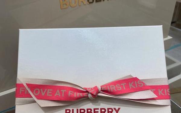 burberry礼盒-burberry是轻奢还是高奢