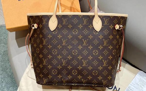 lv意大利官网_意大利奢侈品牌LP官网