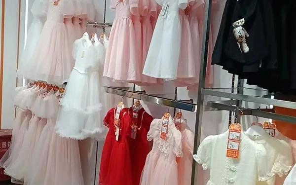 儿童服装厂家直销批发;全国最大儿童服装批发