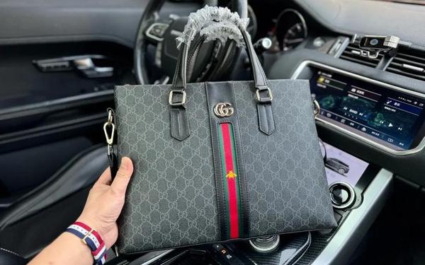 gucci包包价格表_古驰男包价格及图片