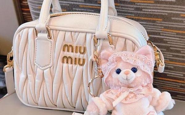 miumiu中国售后电话(miumiu官网中国官网) miumiu中国售后电话(miumiu官网中国官网)