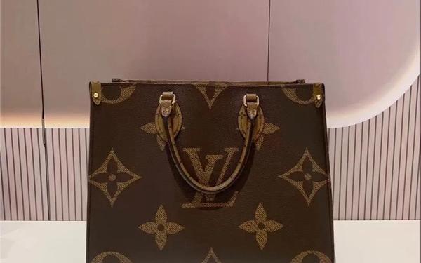 lv托特包新款_lv中号托特包价格
