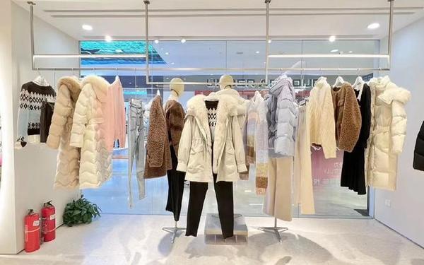 lily女装是哪里的品牌_丽丽女装品牌怎么样