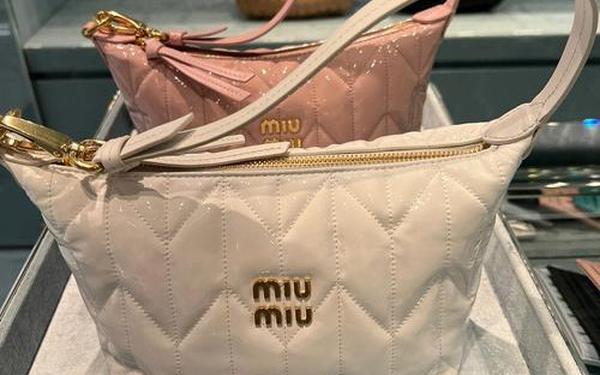 miumiu中文;缪缪品牌读miu还是miao