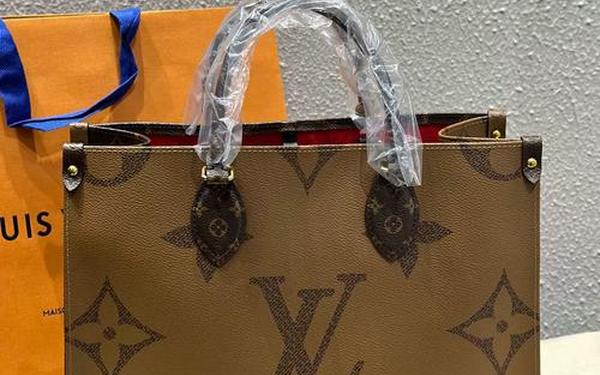 lv包上面有paris,lv的paris是什么意思