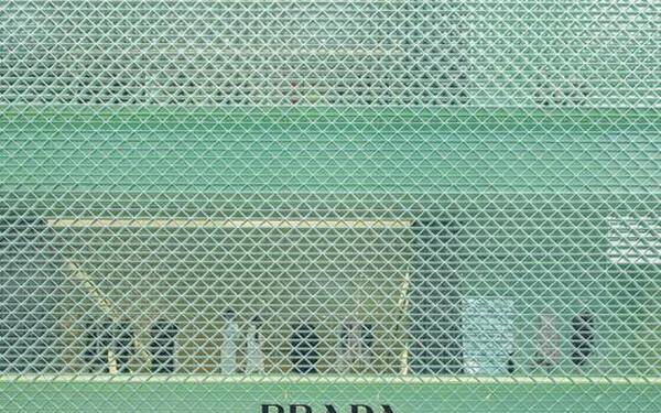 prada品牌官网(dior迪奥官网入口)