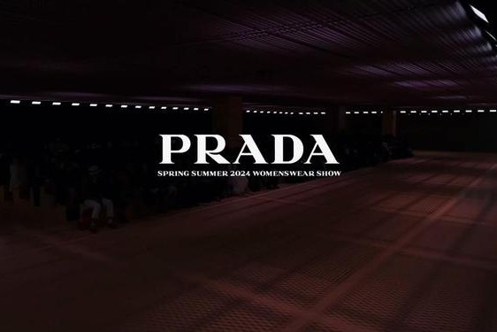 prada官网英国官网,prada中国官方网