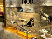 dior迪奥时装精品店、迪奥精品店与专柜区别