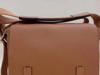 loewe体恤男款、loewe老款男包