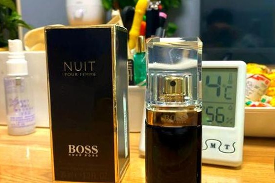 boss香水怎么打开 香水怎么抽出来