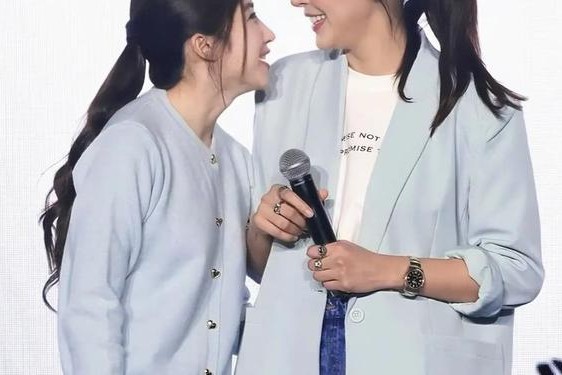 chloefaye是谁,Chloe是哪个国家的