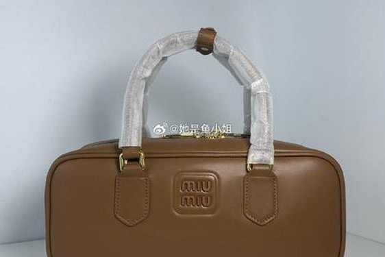 miumiu保龄球、miumiu保龄球包是哪一年