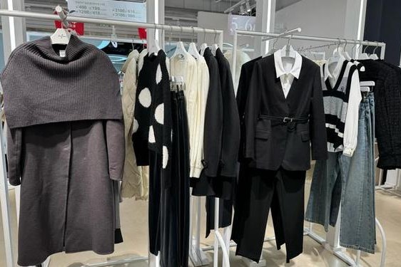 伊芙丽属于几线品牌-中国一线女装10大品牌