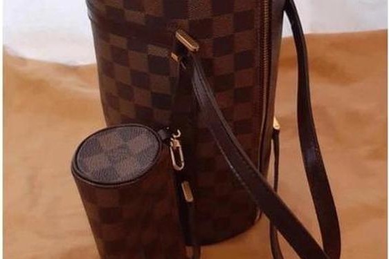 lv圆包_LV一款圆桶型的包