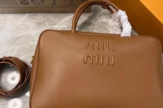 miumiu包所有款式-miumiu全系列包包