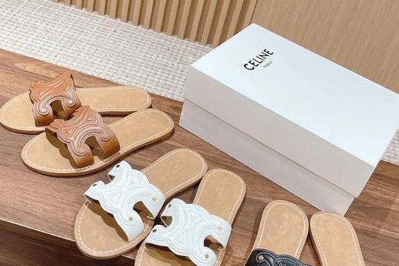 celine官方网站(CELINE思琳品牌介绍)