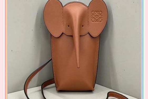 loewe小象包,玛莎包包的标志