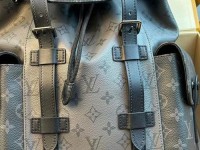 lv官网男包最新款;lv男包中国官网旗舰店