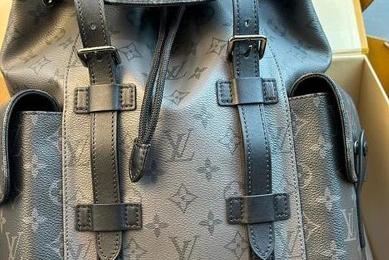 lv官网男包最新款;lv男包中国官网旗舰店