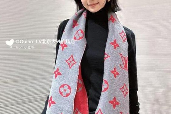 lv围巾经典款;男士围巾系法大全