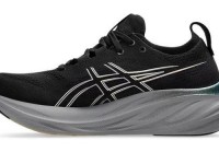 asics跑步鞋(日本运动鞋亚瑟士)