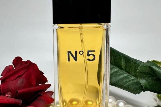 chanelno5香水—香奈儿5号香水经典款