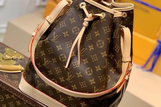 lv手表老花款 lv老花包款式