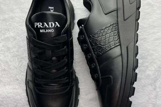 prada官网男鞋 普拉达男鞋官网价格