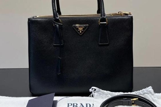 prada包价格查询,prada是什么牌子的包多少钱