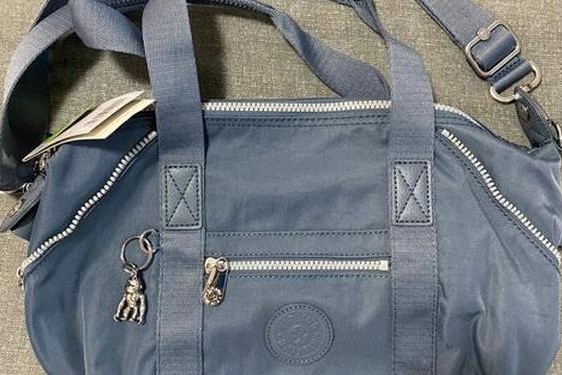 kipling实体店、kipling官方旗舰店是正品吗