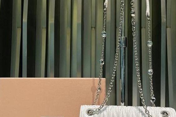 miumiu包经典款,miumiu最经典三个包