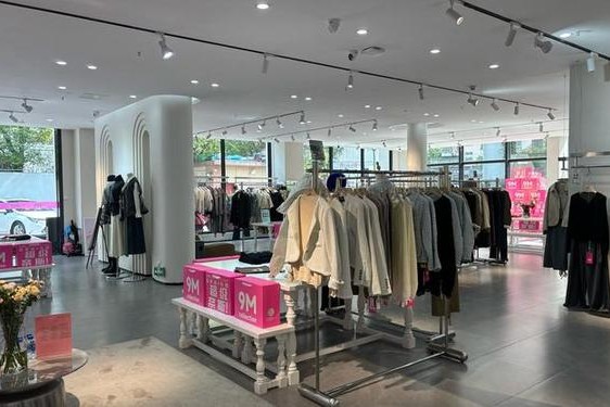 city女装官方旗舰店、女装实体店