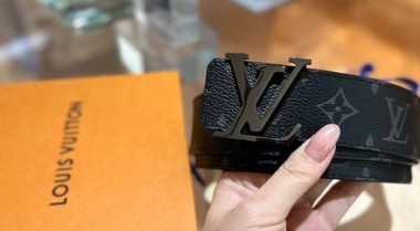 lv腰带头_lv腰带扣是什么材质