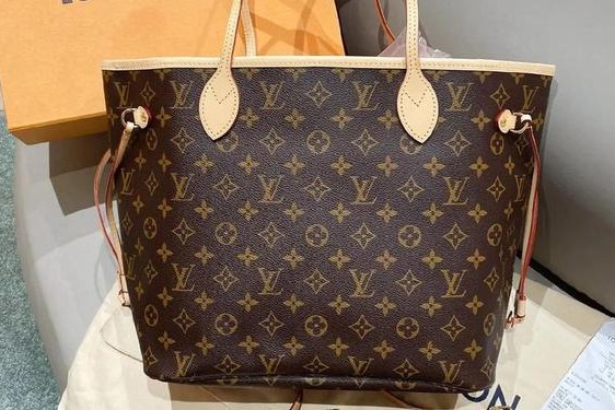 lv意大利官网_意大利奢侈品牌LP官网