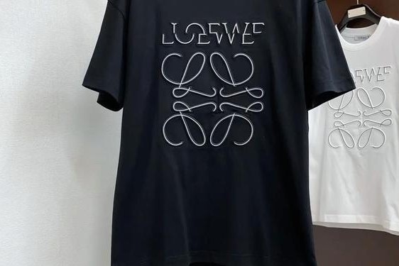 loewe标志(罗意威属于什么档次)
